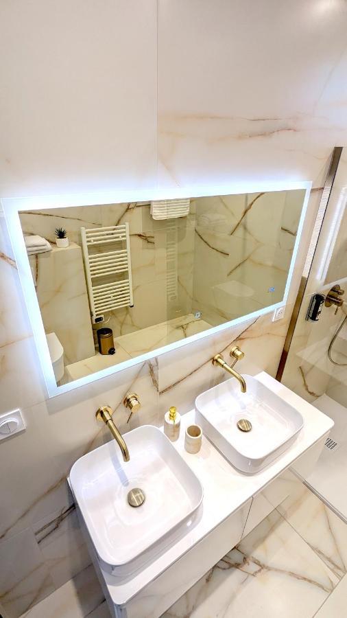 Superb With Sea View, 200m From San-Martino-di-Lota
